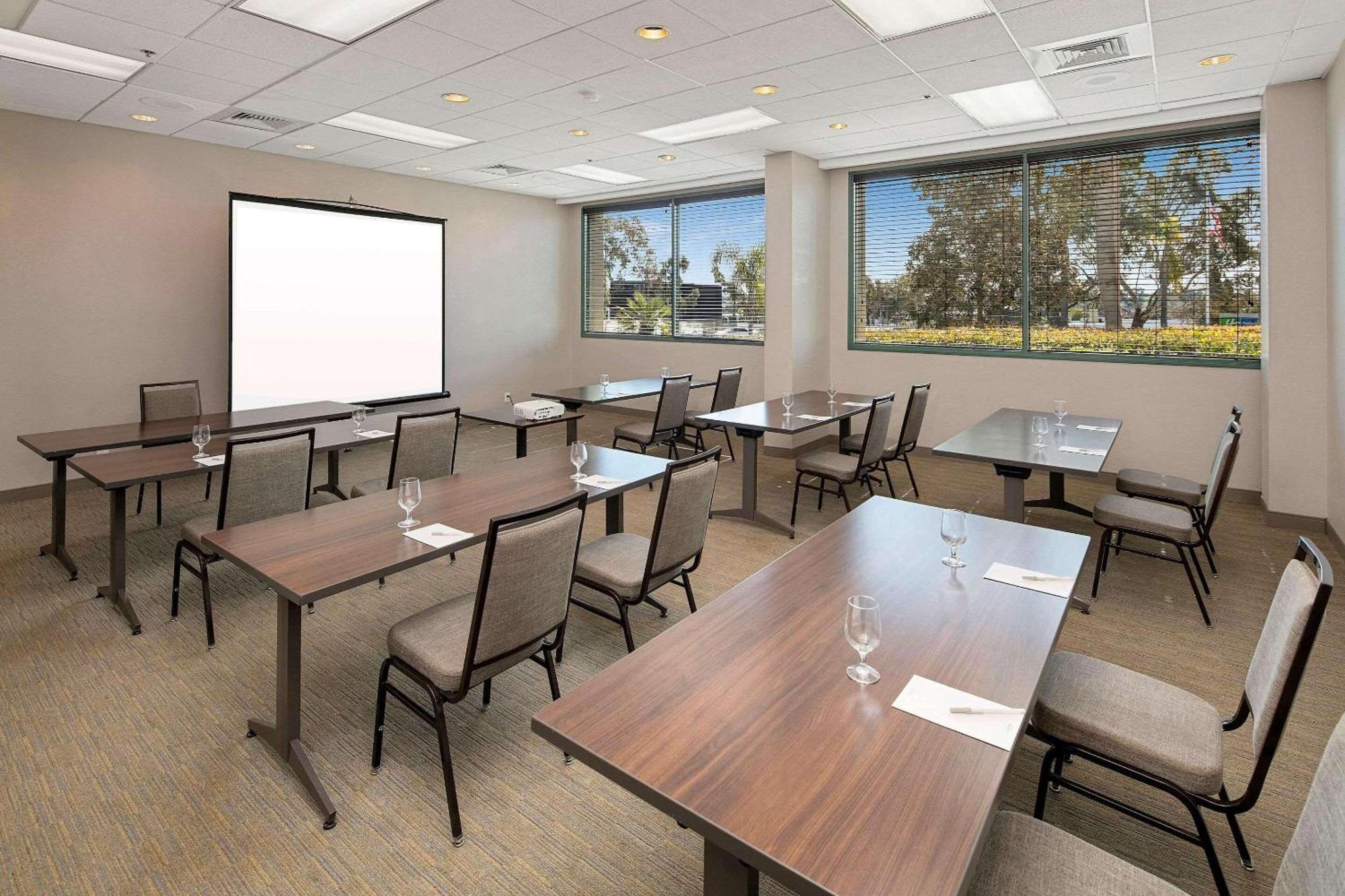 Country Inn & Suites By Radisson, San Diego North, Ca Extérieur photo